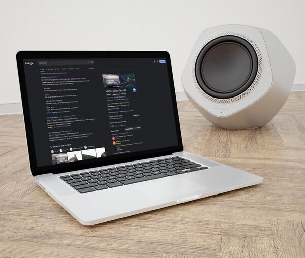 Laptop mit Google Suchergebnissen